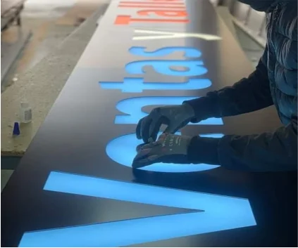 carteles para negocios