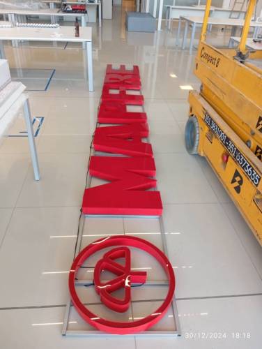 letras corporeas acrilico mapfre