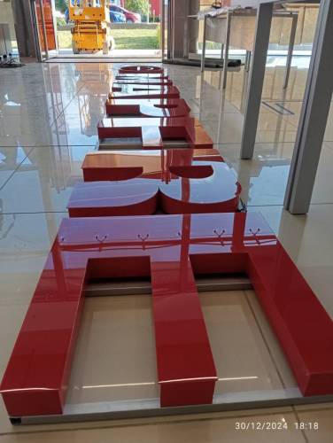 letras corporeas de acrilico mapfre3